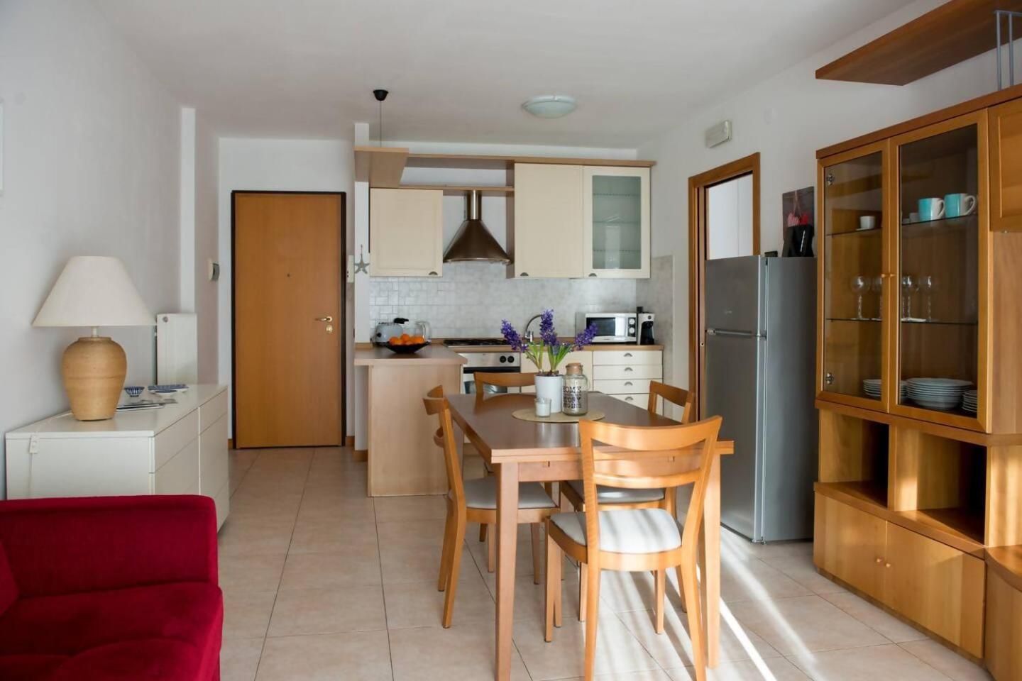 Appartamento Peler13 Con Balcone E Parcheggio Riva del Garda Eksteriør billede